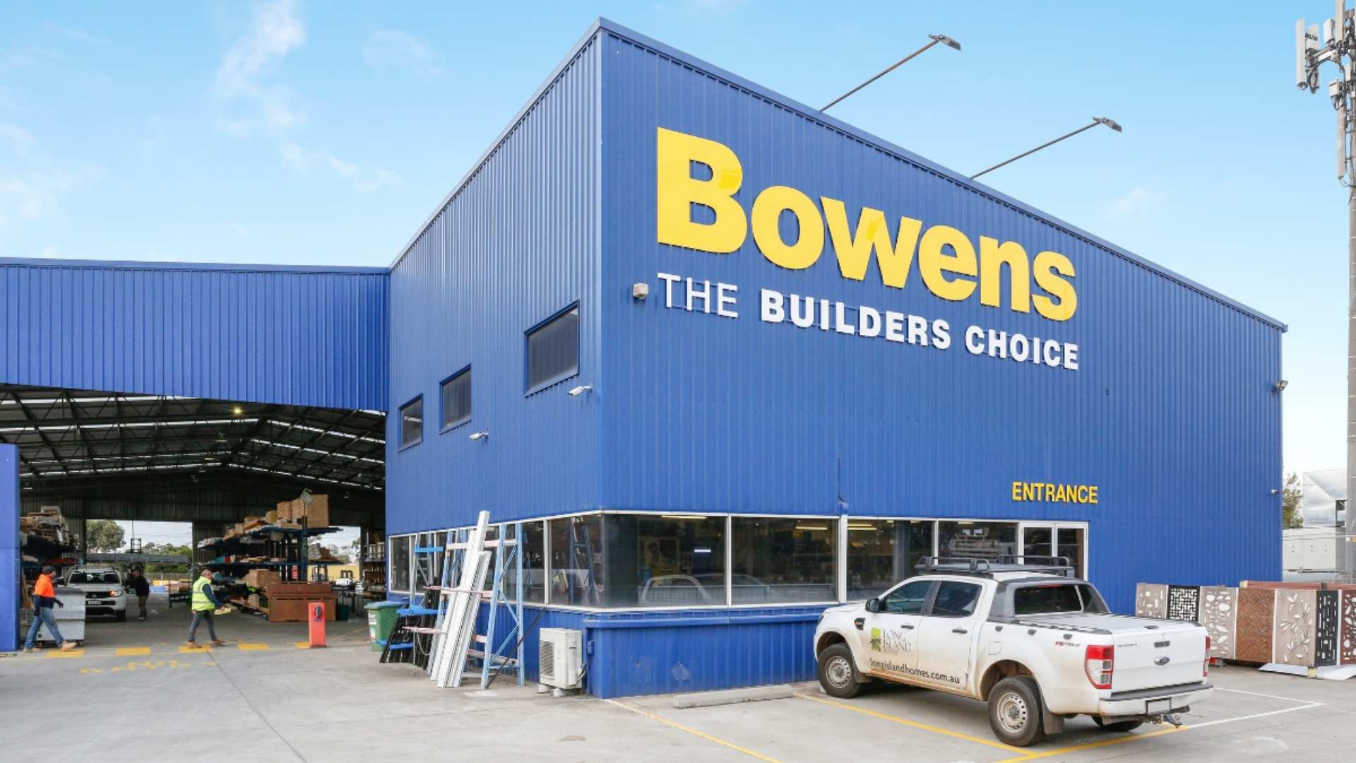 Long Island Homes Ute out front of Bowens store.