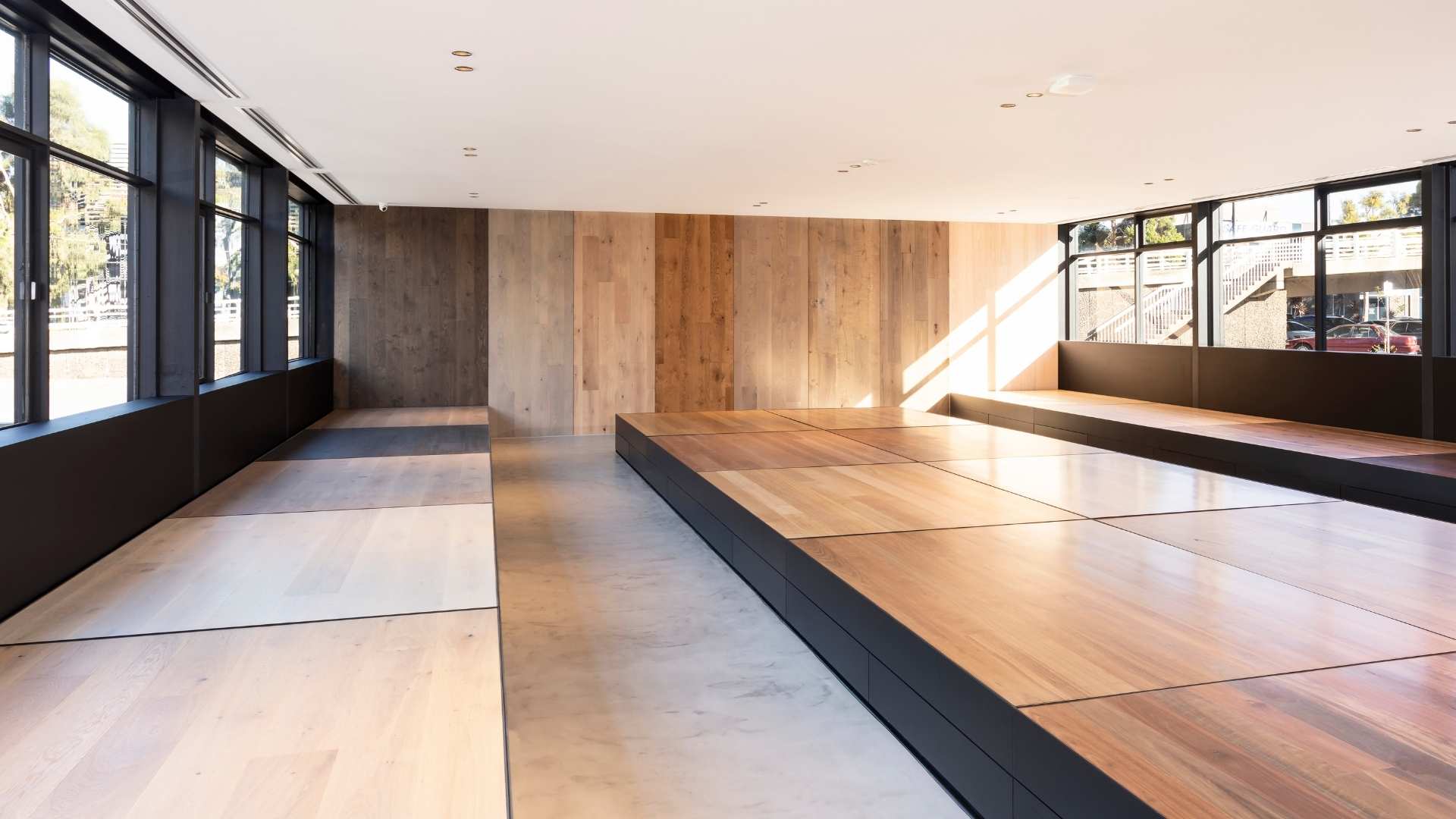 Bottom level of Circa Showroom with the flooring display pods.