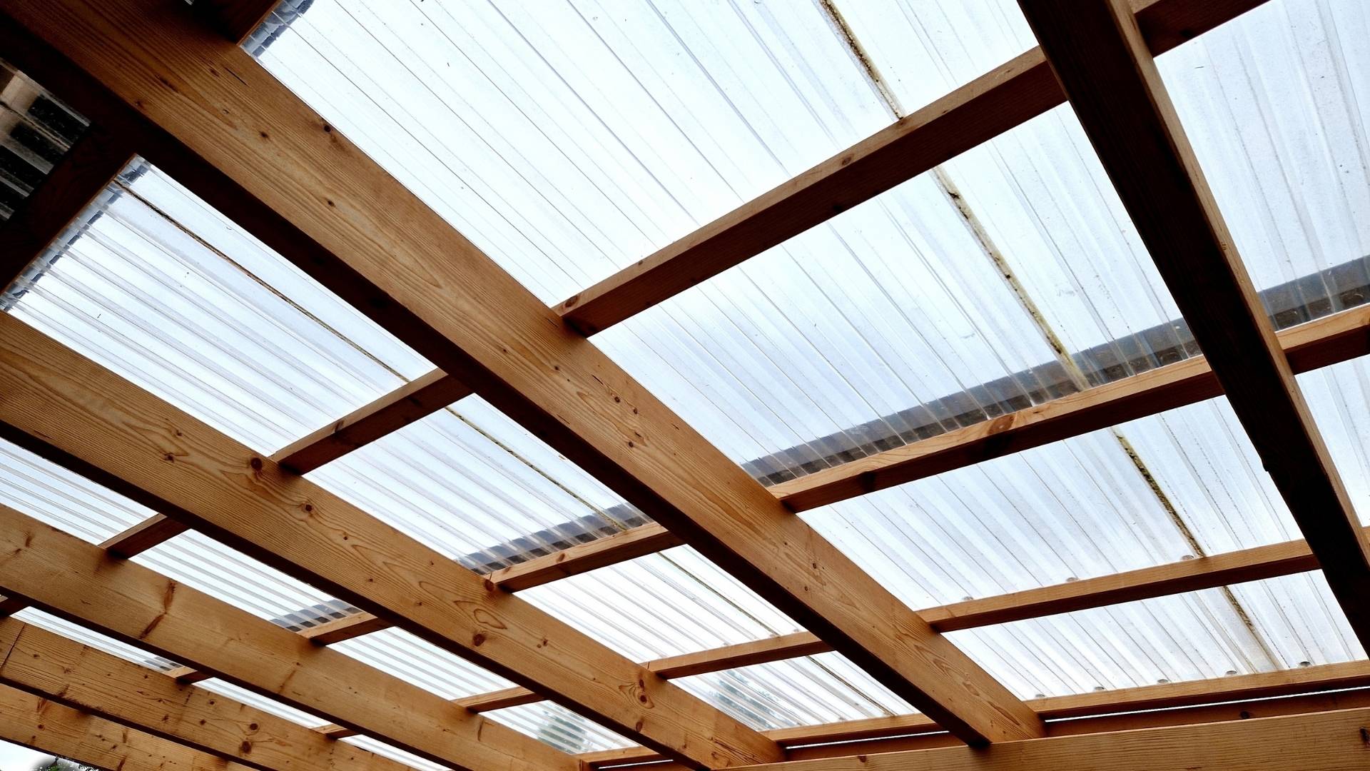 Polycarbonate roofing structure outdoors.